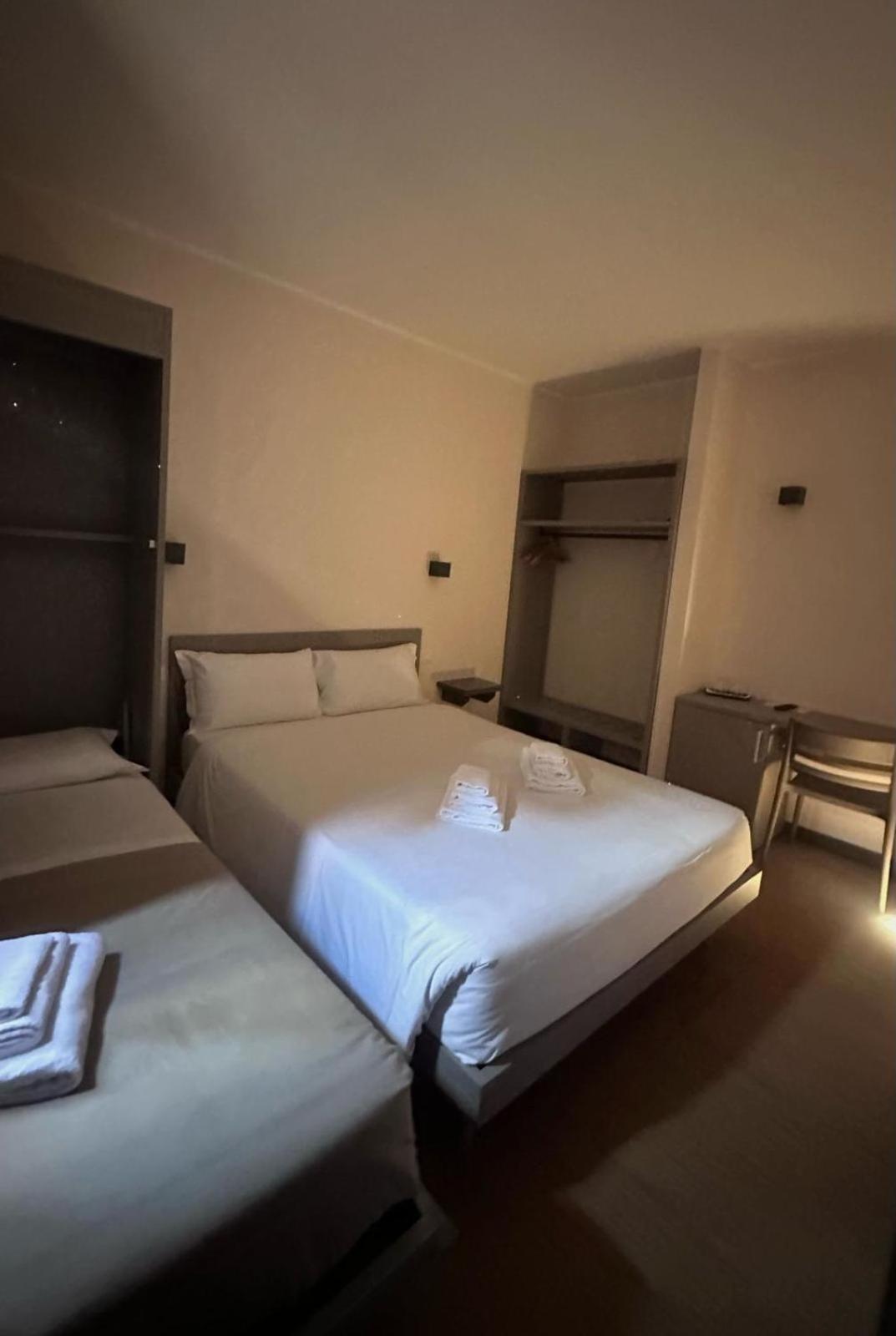 Colosseum Resort ローマ 部屋 写真