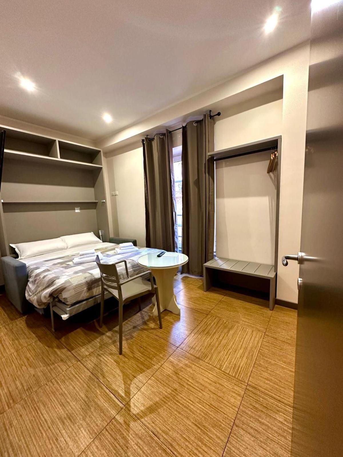 Colosseum Resort ローマ 部屋 写真