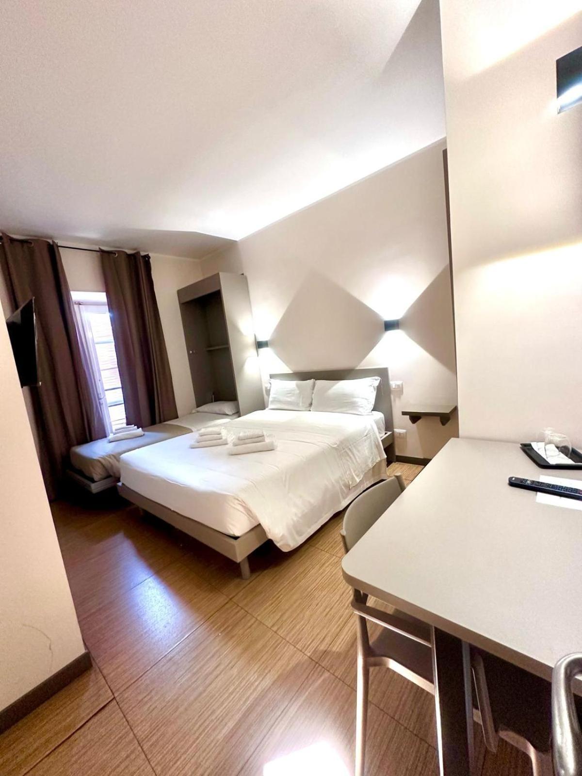 Colosseum Resort ローマ エクステリア 写真